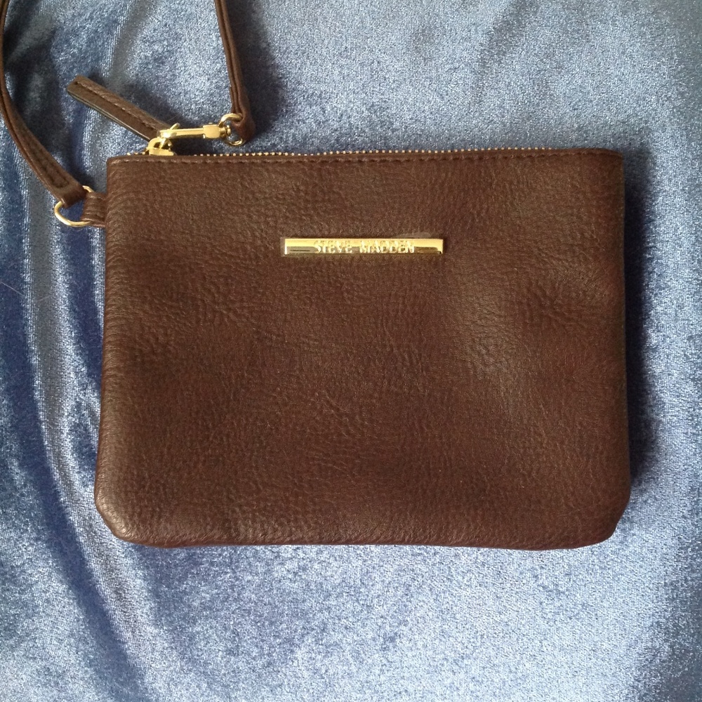 Steve Madden Leather clutch